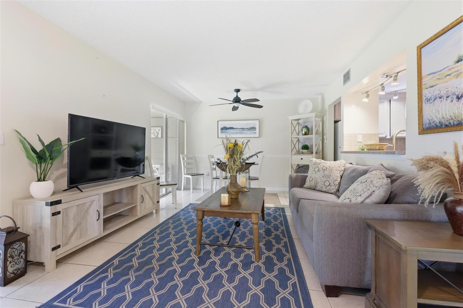 Image 6 of 38 For 120 Hibiscus Woods Court 6c