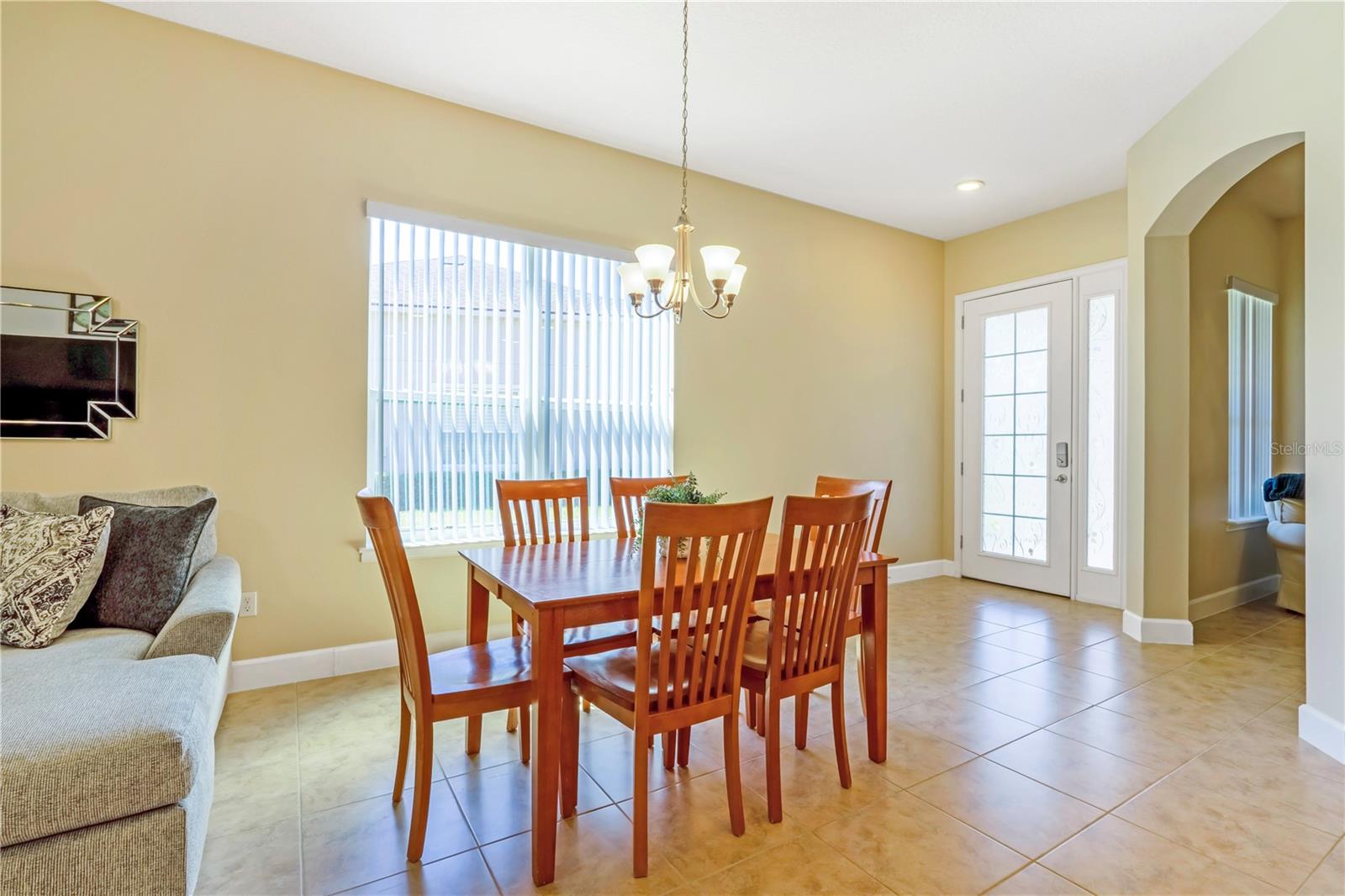 Image 13 of 44 For 708 Aldenham Lane