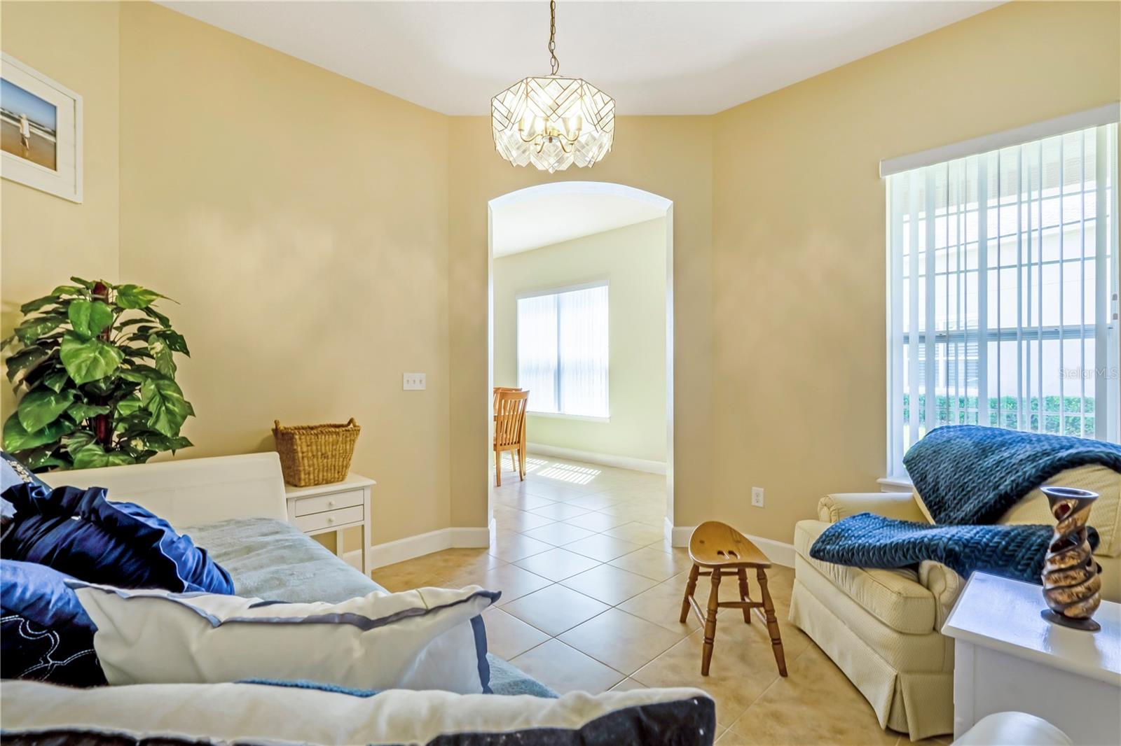 Image 15 of 44 For 708 Aldenham Lane