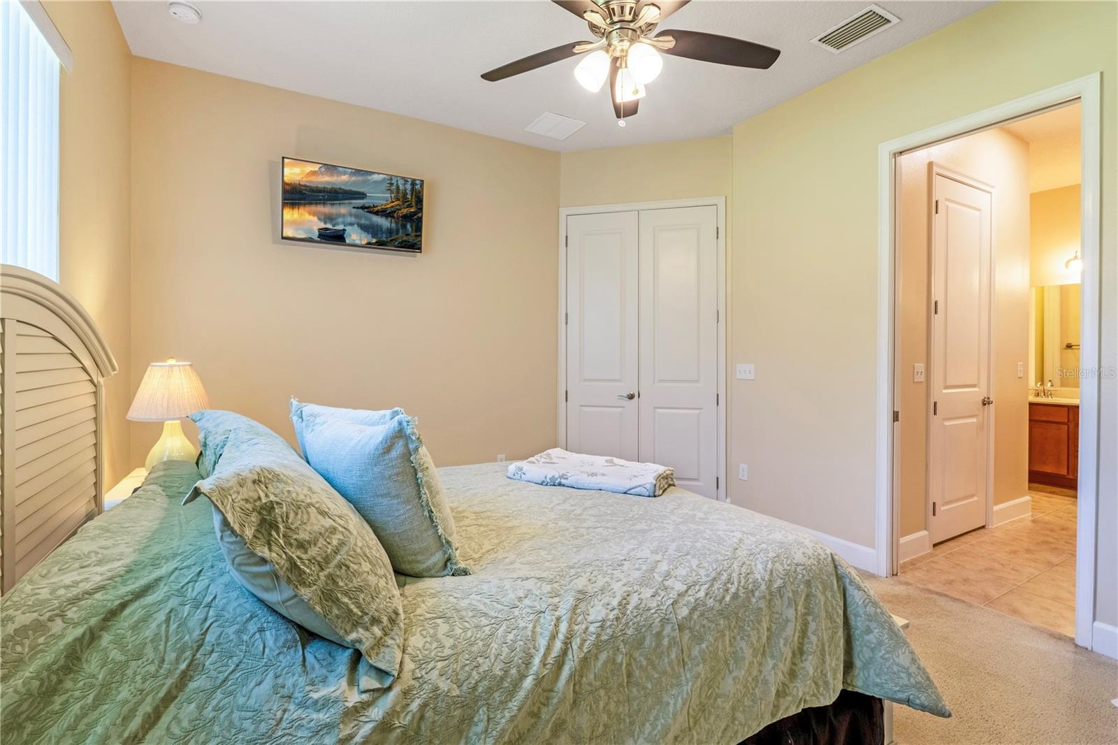 Image 18 of 44 For 708 Aldenham Lane