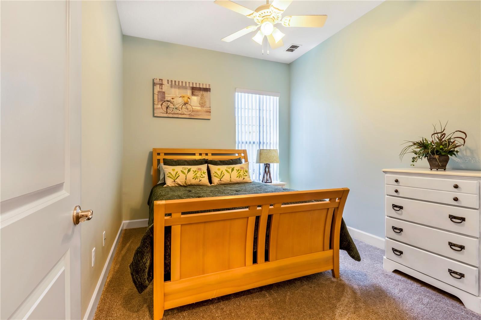 Image 24 of 44 For 708 Aldenham Lane