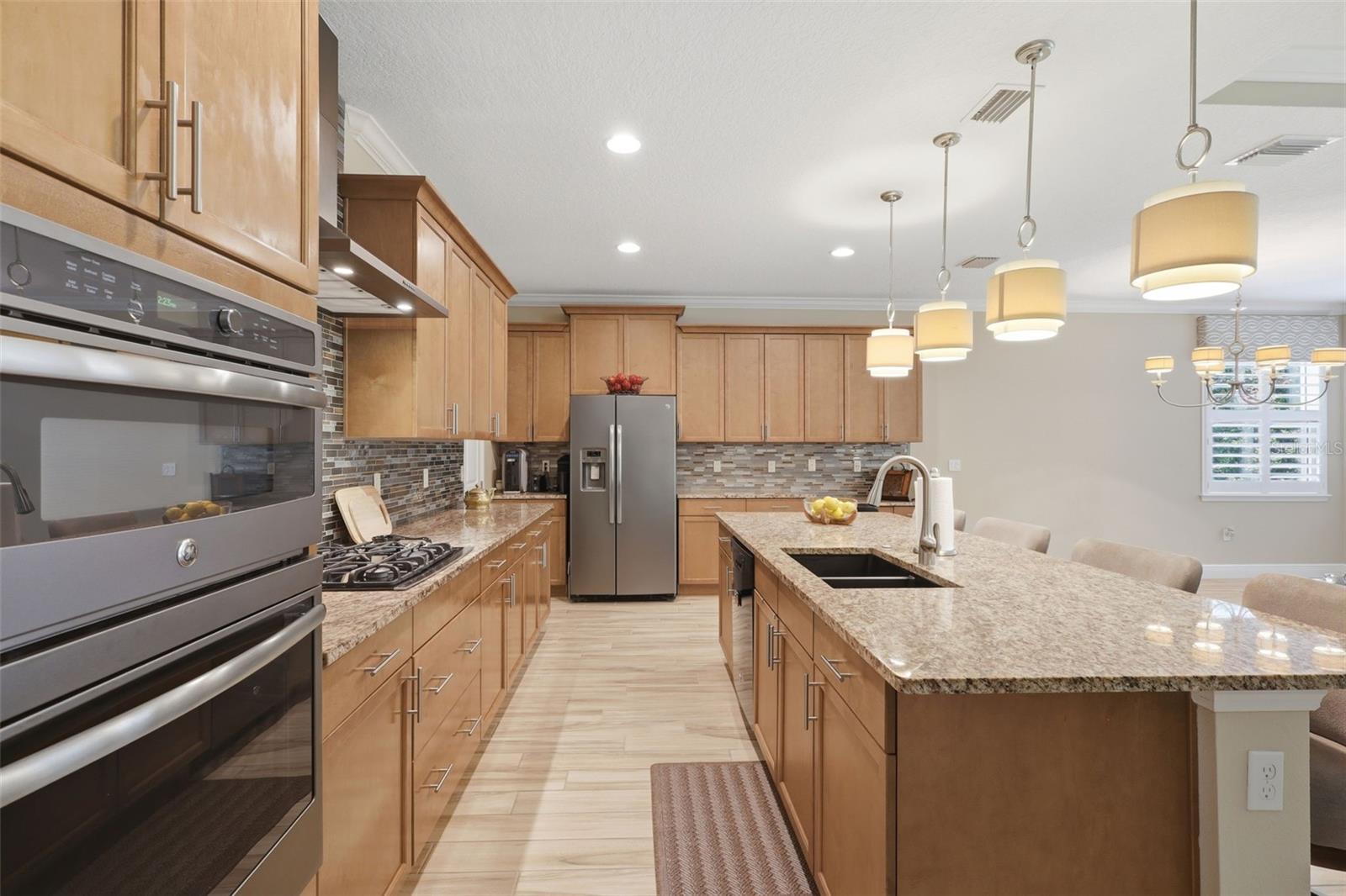 Image 13 of 64 For 918 Victoria Hills Drive