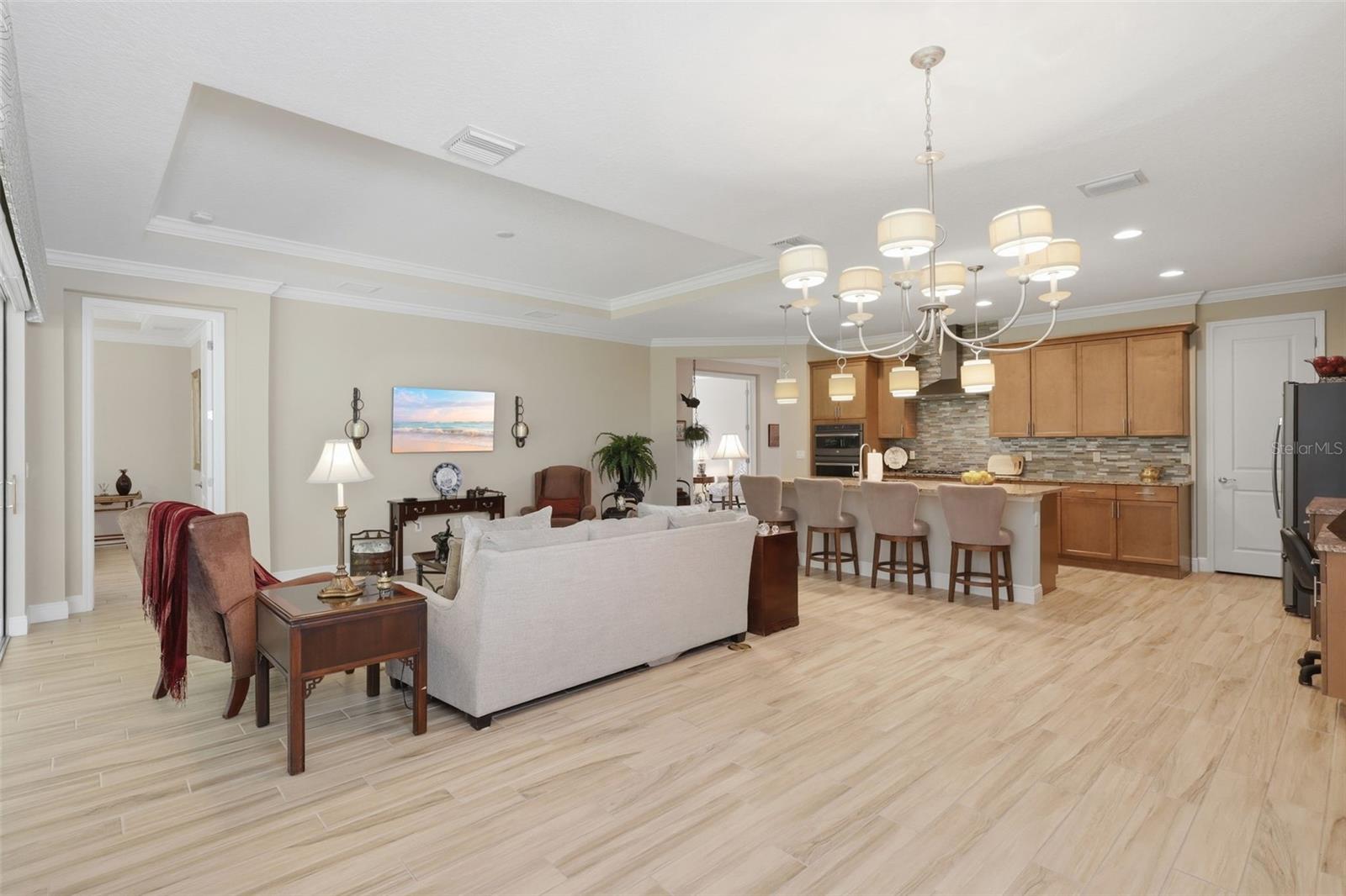 Image 19 of 64 For 918 Victoria Hills Drive