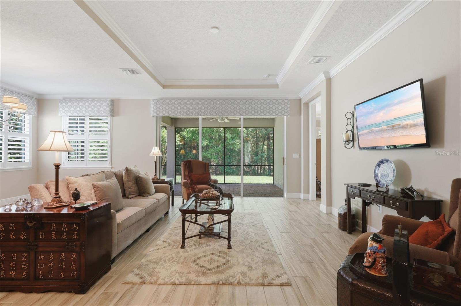 Image 21 of 64 For 918 Victoria Hills Drive