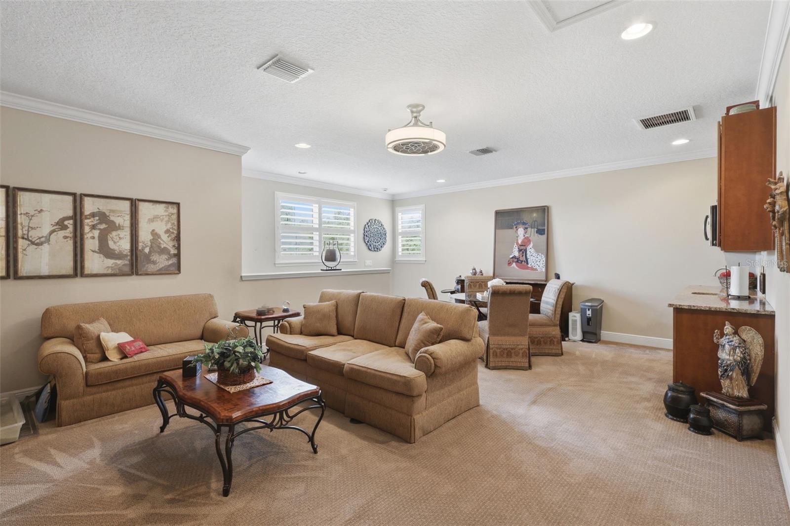 Image 32 of 64 For 918 Victoria Hills Drive