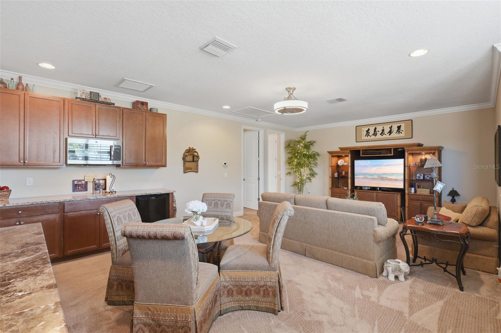 Image 33 of 64 For 918 Victoria Hills Drive