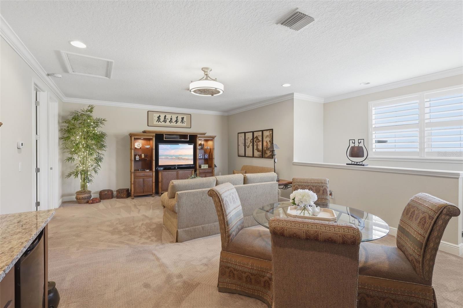 Image 34 of 64 For 918 Victoria Hills Drive