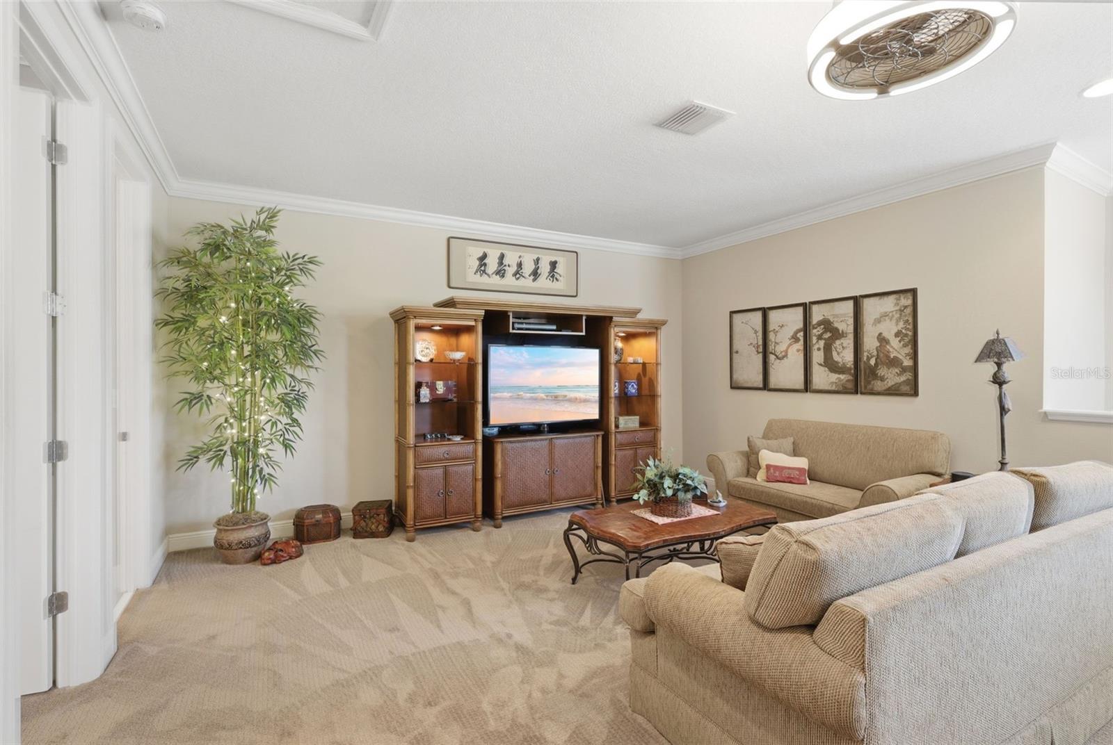 Image 36 of 64 For 918 Victoria Hills Drive