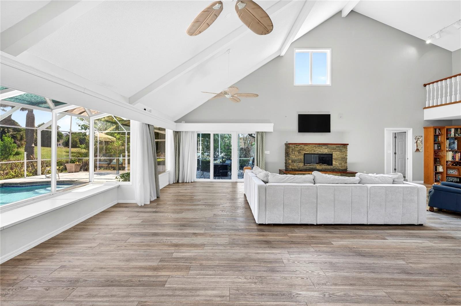 Image 18 of 85 For 770 Pelican Bay Drive