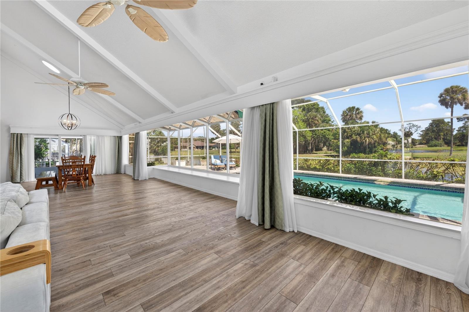 Image 24 of 85 For 770 Pelican Bay Drive