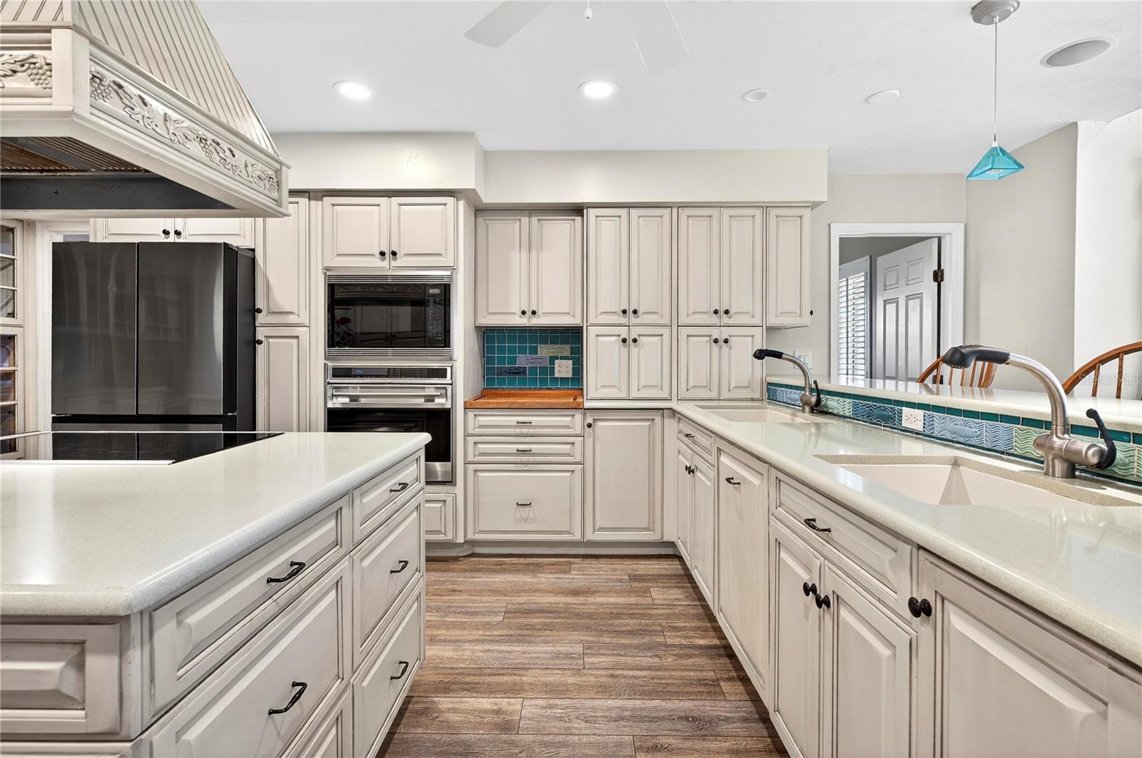 Image 32 of 85 For 770 Pelican Bay Drive