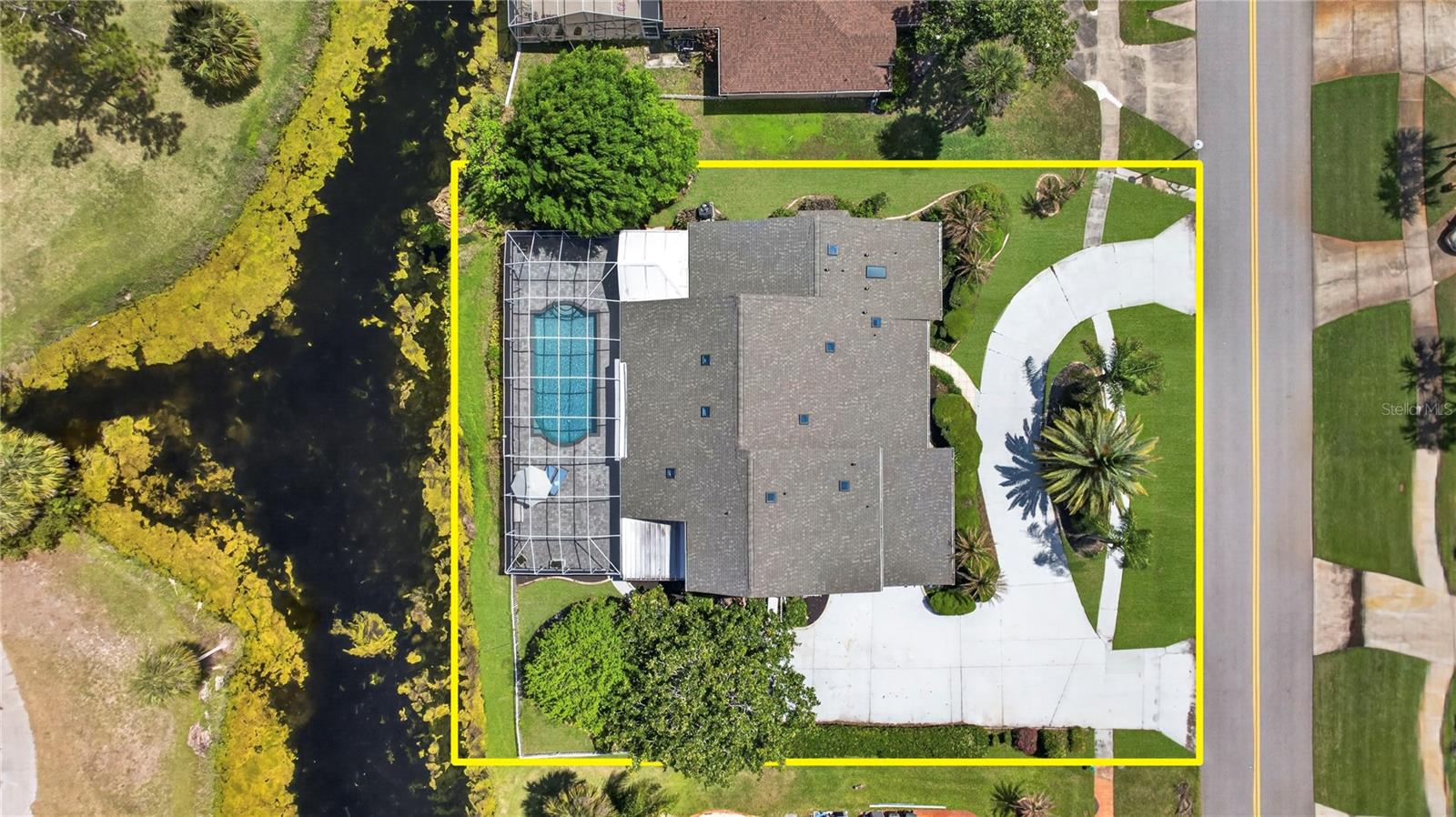Image 5 of 85 For 770 Pelican Bay Drive