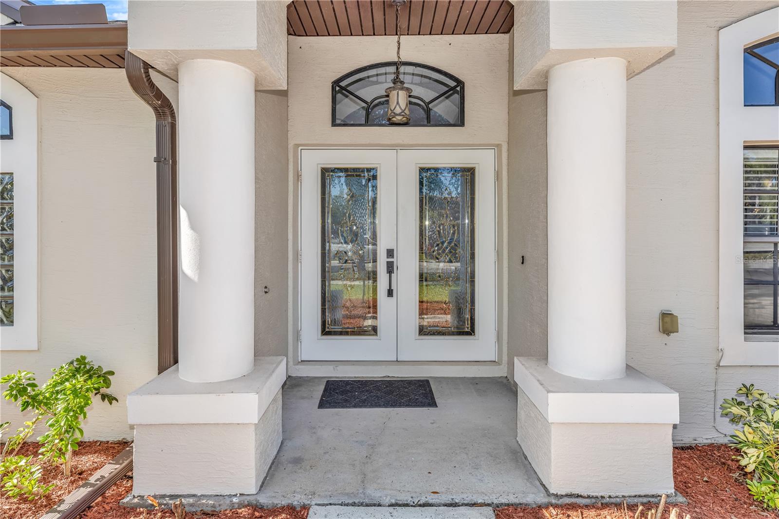 Image 3 of 32 For 1930 Golf Oak Drive