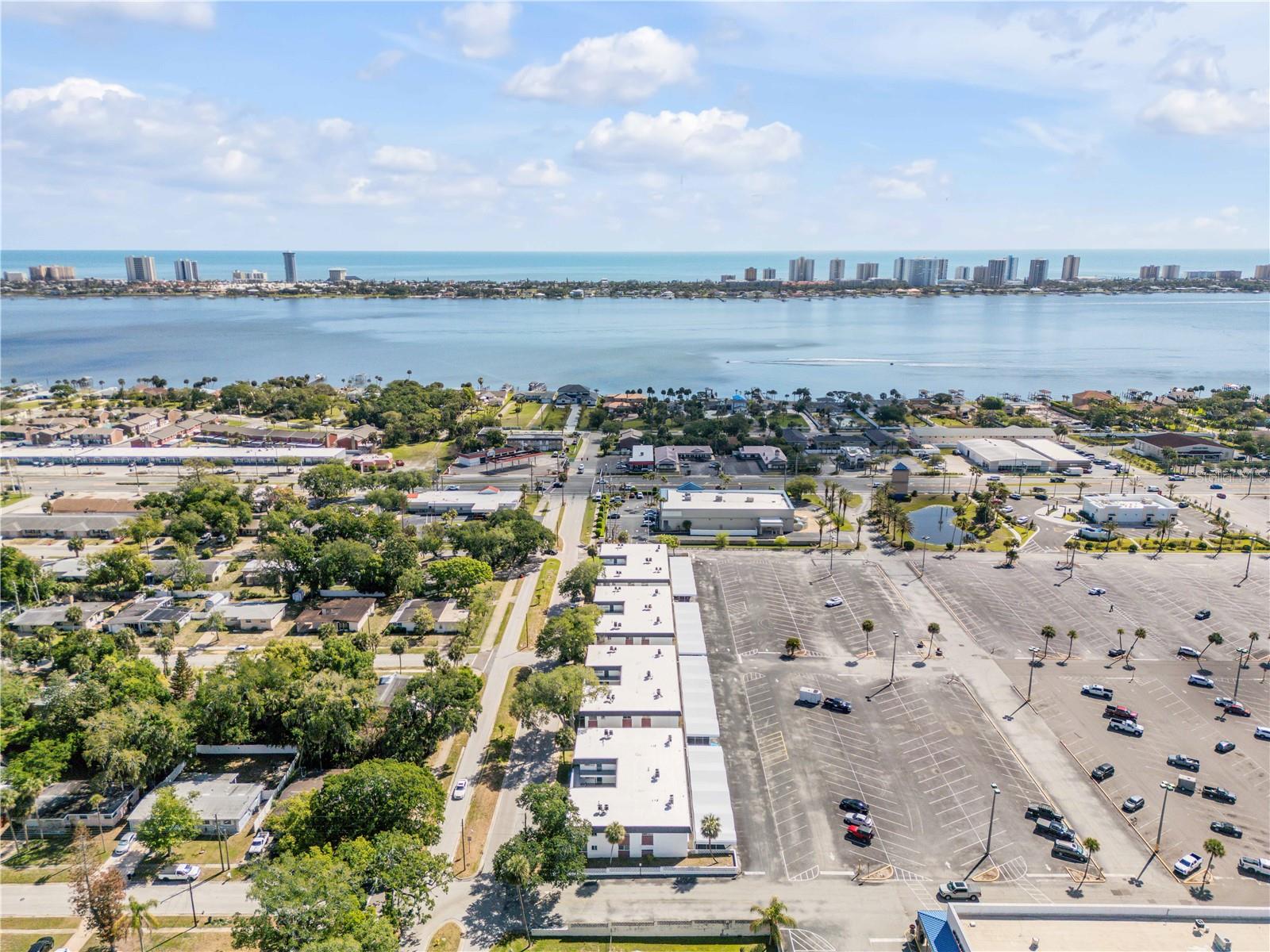 Image 2 of 27 For 303 Ridge Boulevard 2100