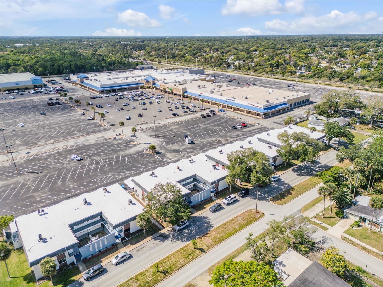 Image 25 of 27 For 303 Ridge Boulevard 2100