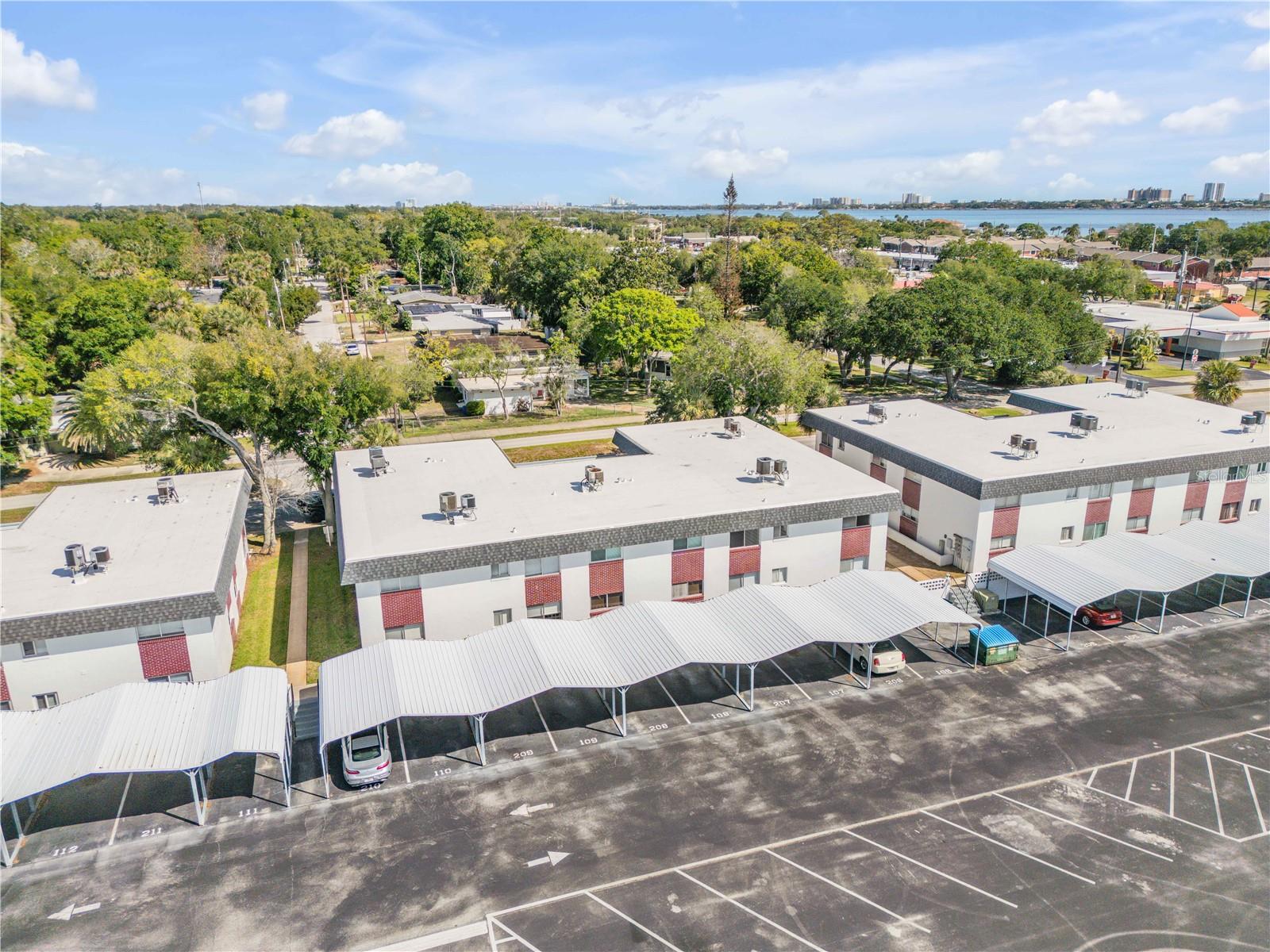 Image 3 of 27 For 303 Ridge Boulevard 2100