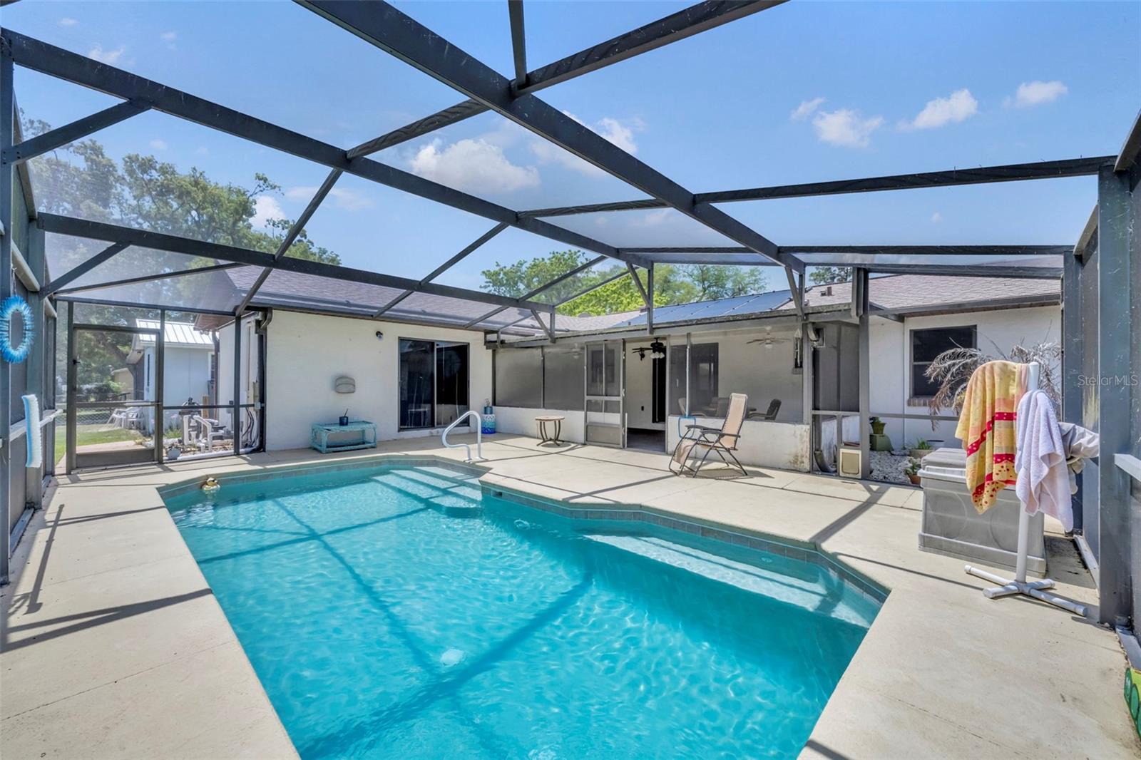 Image 18 of 30 For 221 Grande Vista Street