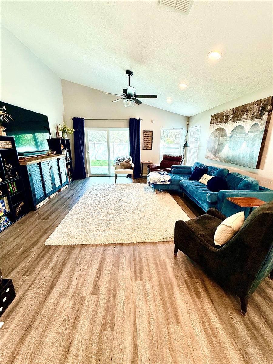 Image 18 of 64 For 4339 Northern Dancer Way