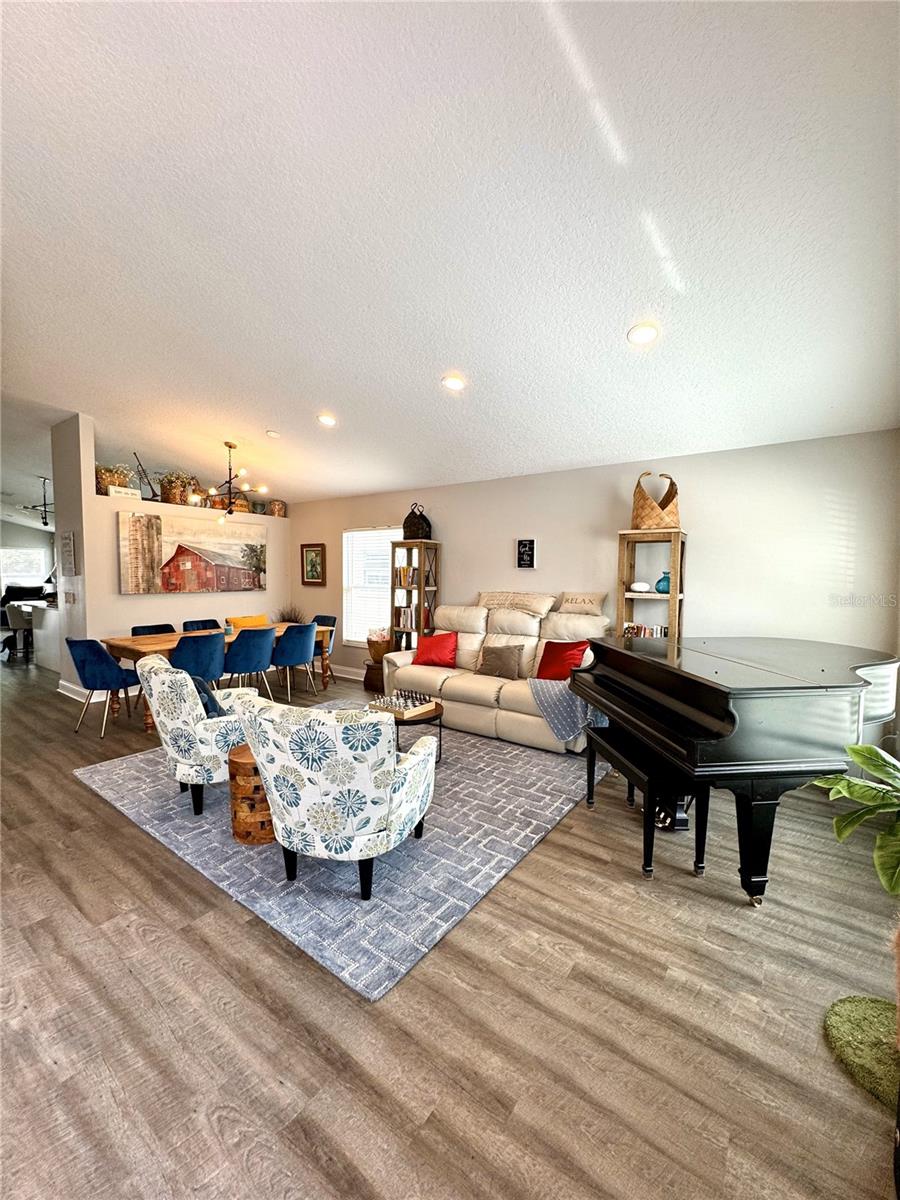 Image 8 of 64 For 4339 Northern Dancer Way