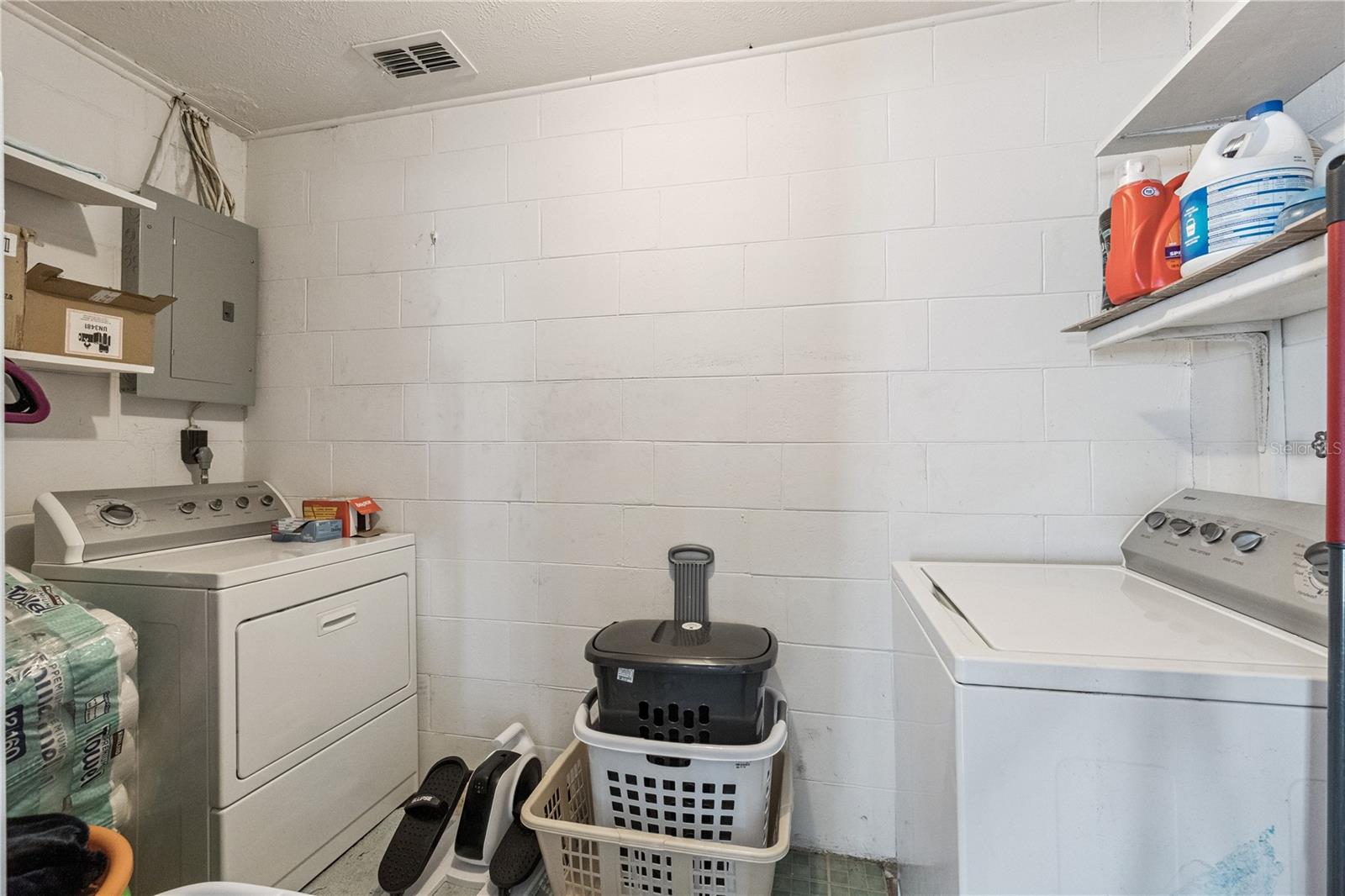 Image 14 of 16 For 3309 Coleman Place