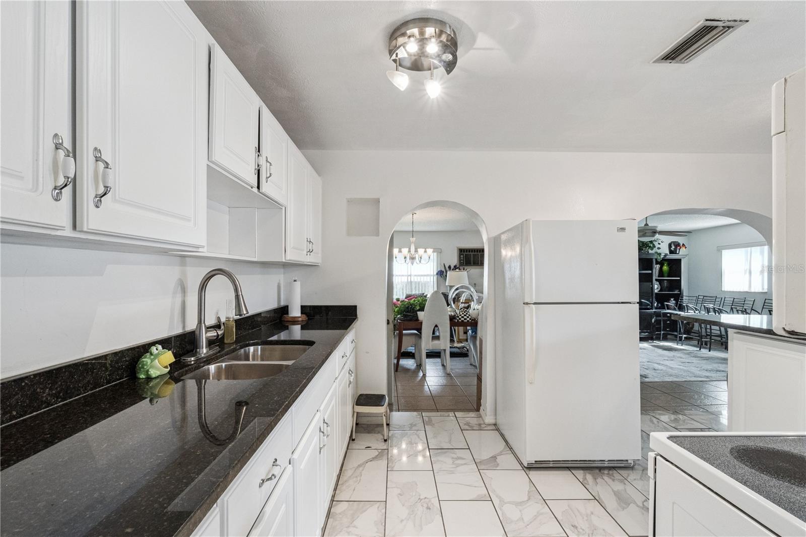 Image 9 of 16 For 3309 Coleman Place