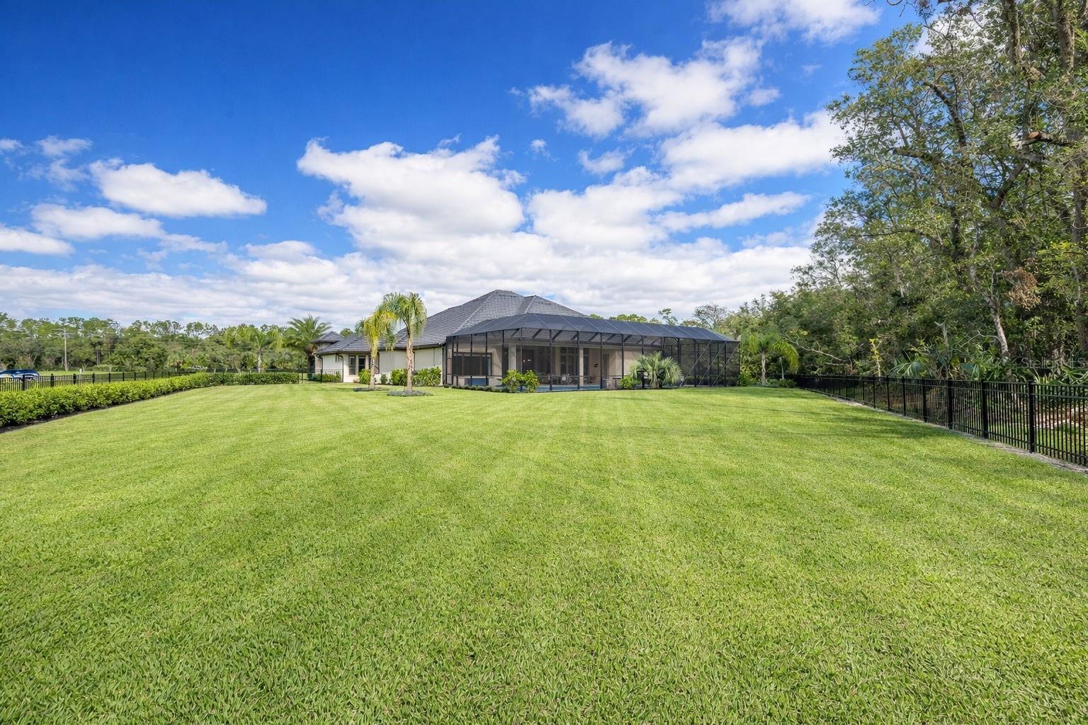 Image 21 of 53 For 1861 Adrian Creek Blvd