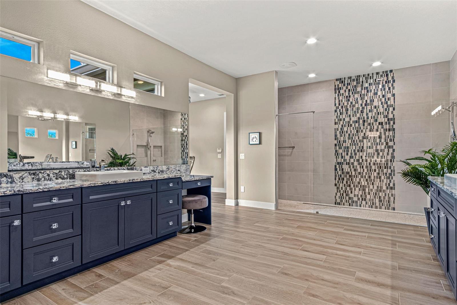 Image 35 of 53 For 1861 Adrian Creek Blvd