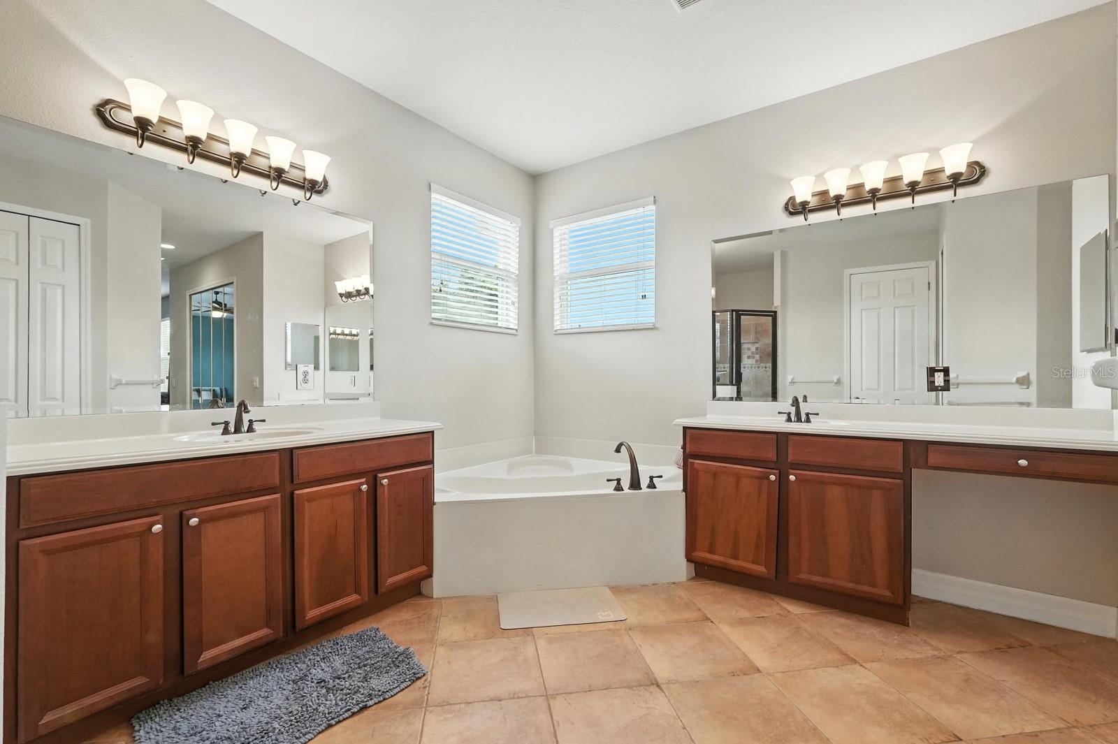 Image 28 of 51 For 3842 Calliope Avenue