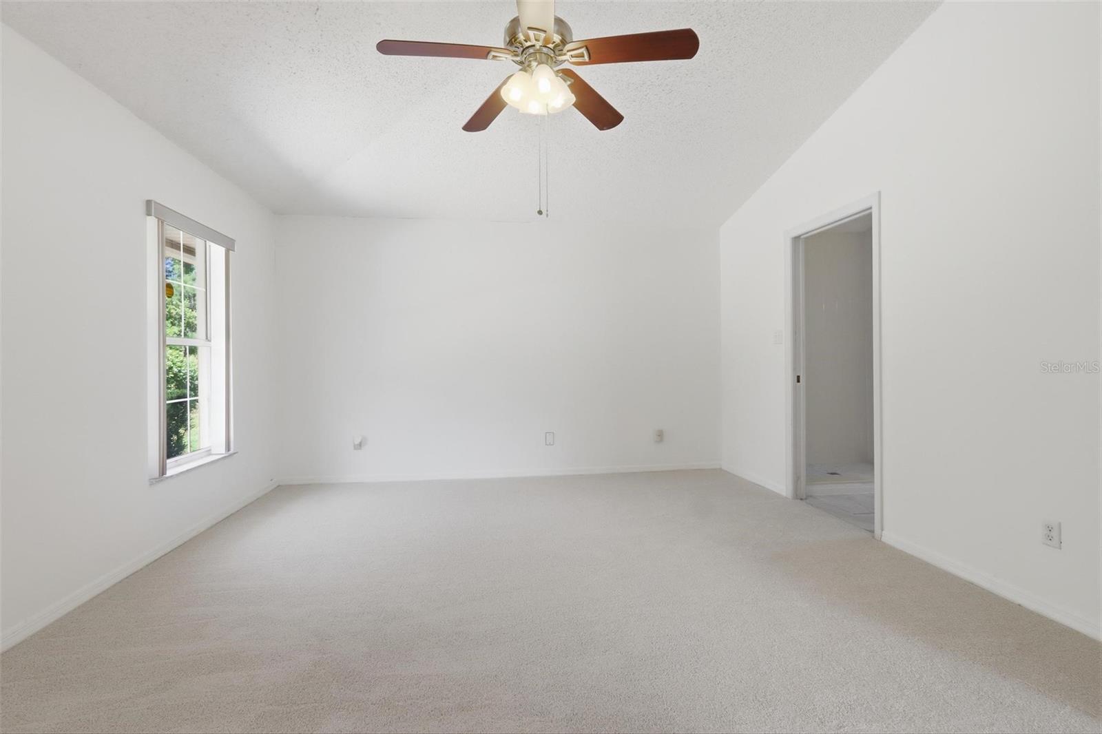 Image 9 of 16 For 317 Glenbriar Circle