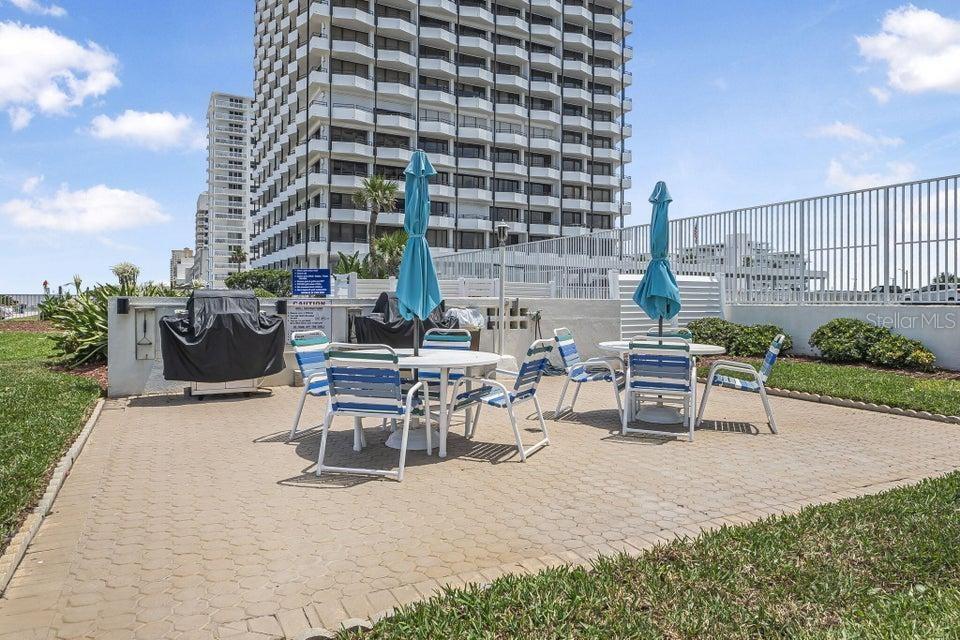 Image 49 of 68 For 2900 Atlantic Avenue 1501