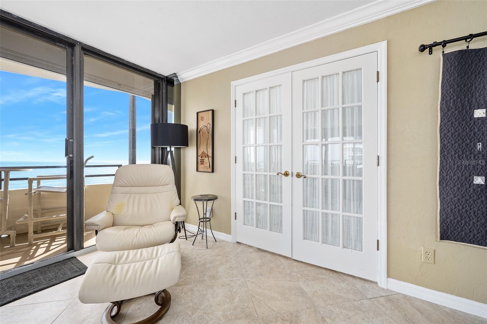 Image 9 of 68 For 2900 Atlantic Avenue 1501
