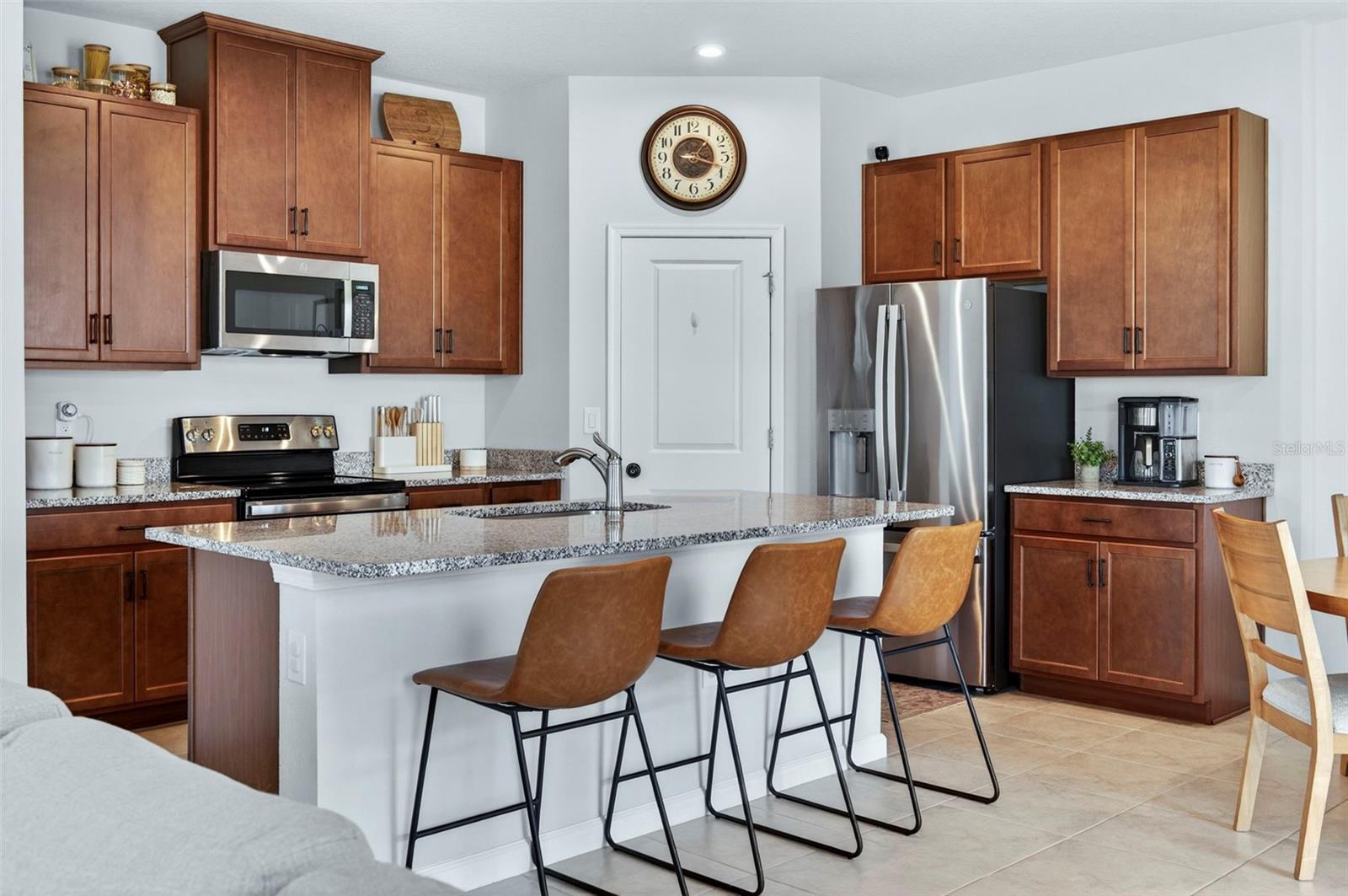 Image 12 of 55 For 381 Crestwind Drive