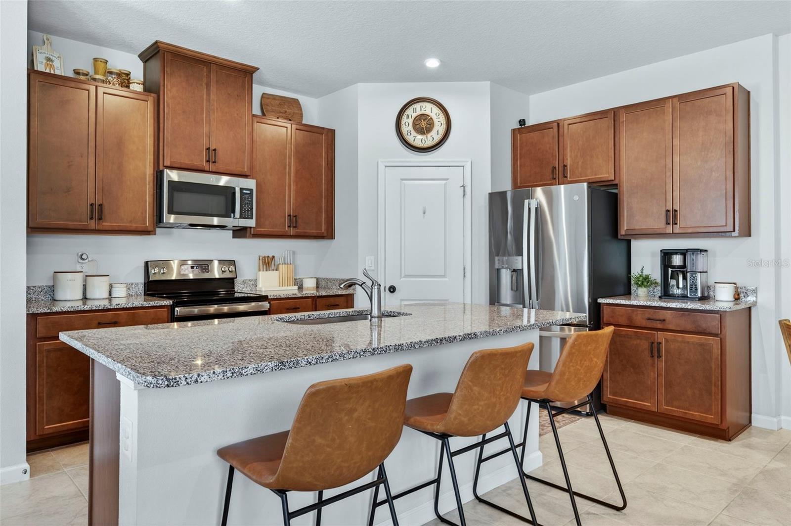 Image 13 of 55 For 381 Crestwind Drive