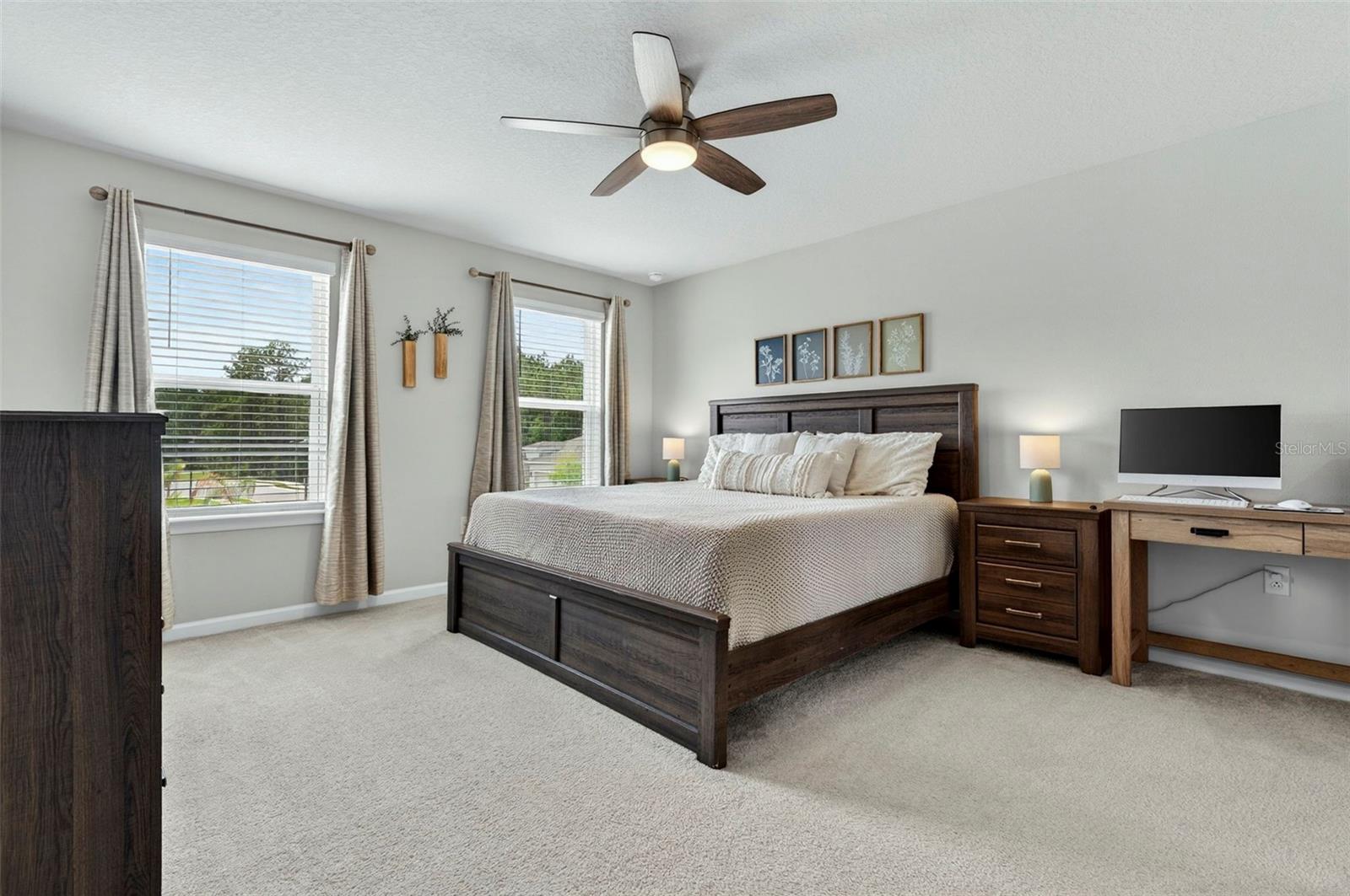 Image 26 of 55 For 381 Crestwind Drive