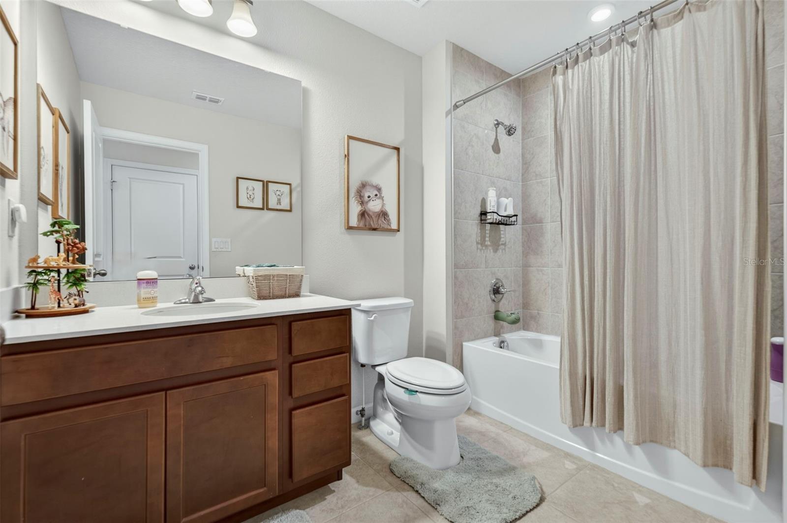 Image 39 of 55 For 381 Crestwind Drive