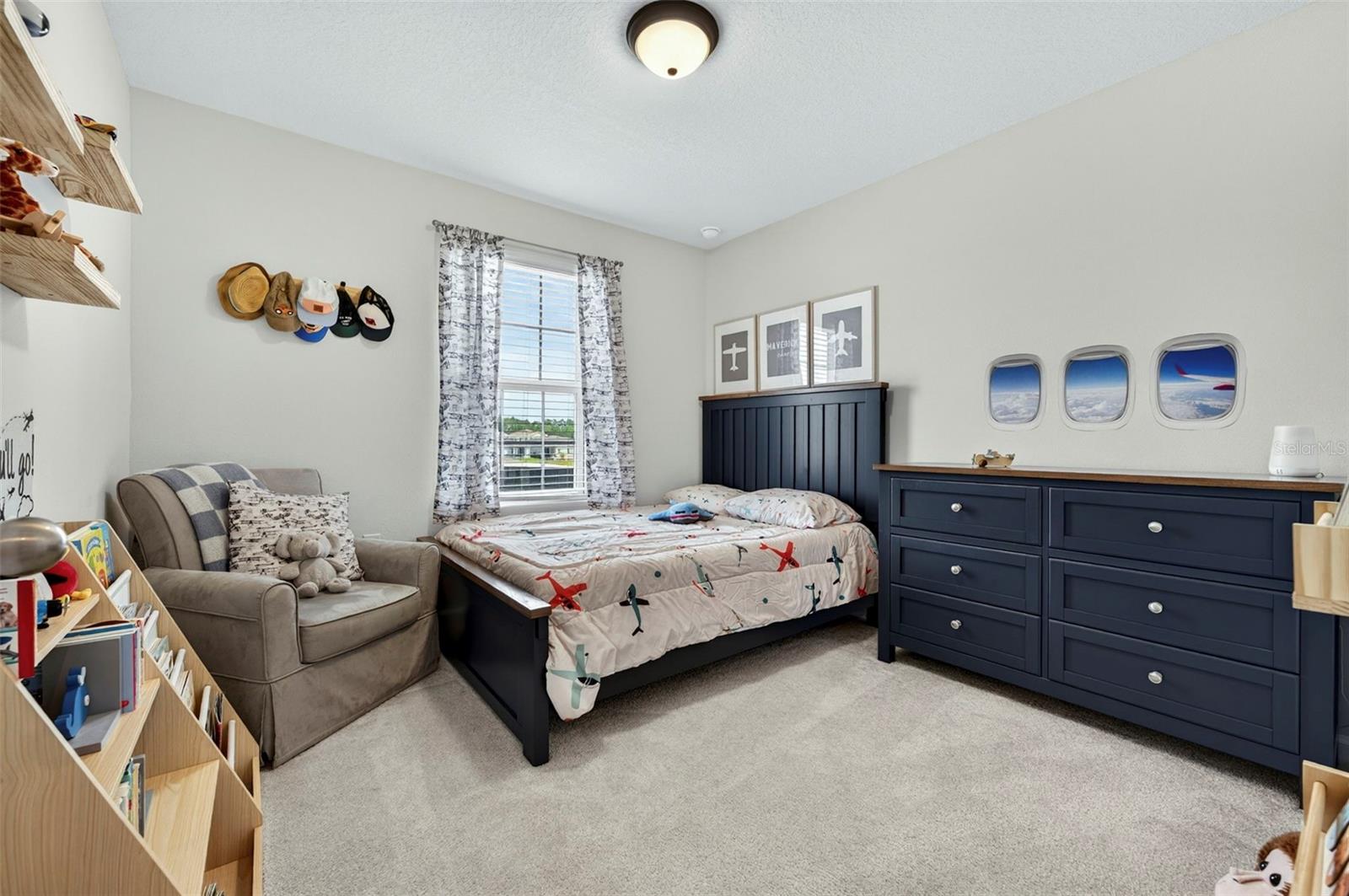 Image 40 of 55 For 381 Crestwind Drive