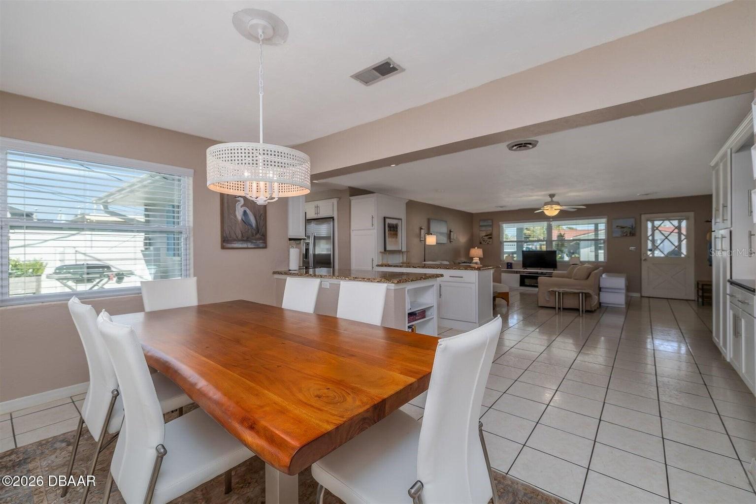 Image 16 of 39 For 40 Aqua Vista Drive