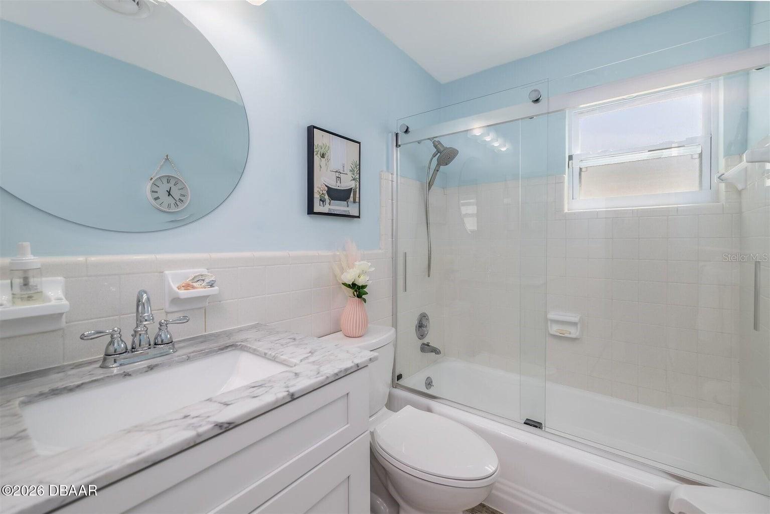 Image 24 of 39 For 40 Aqua Vista Drive