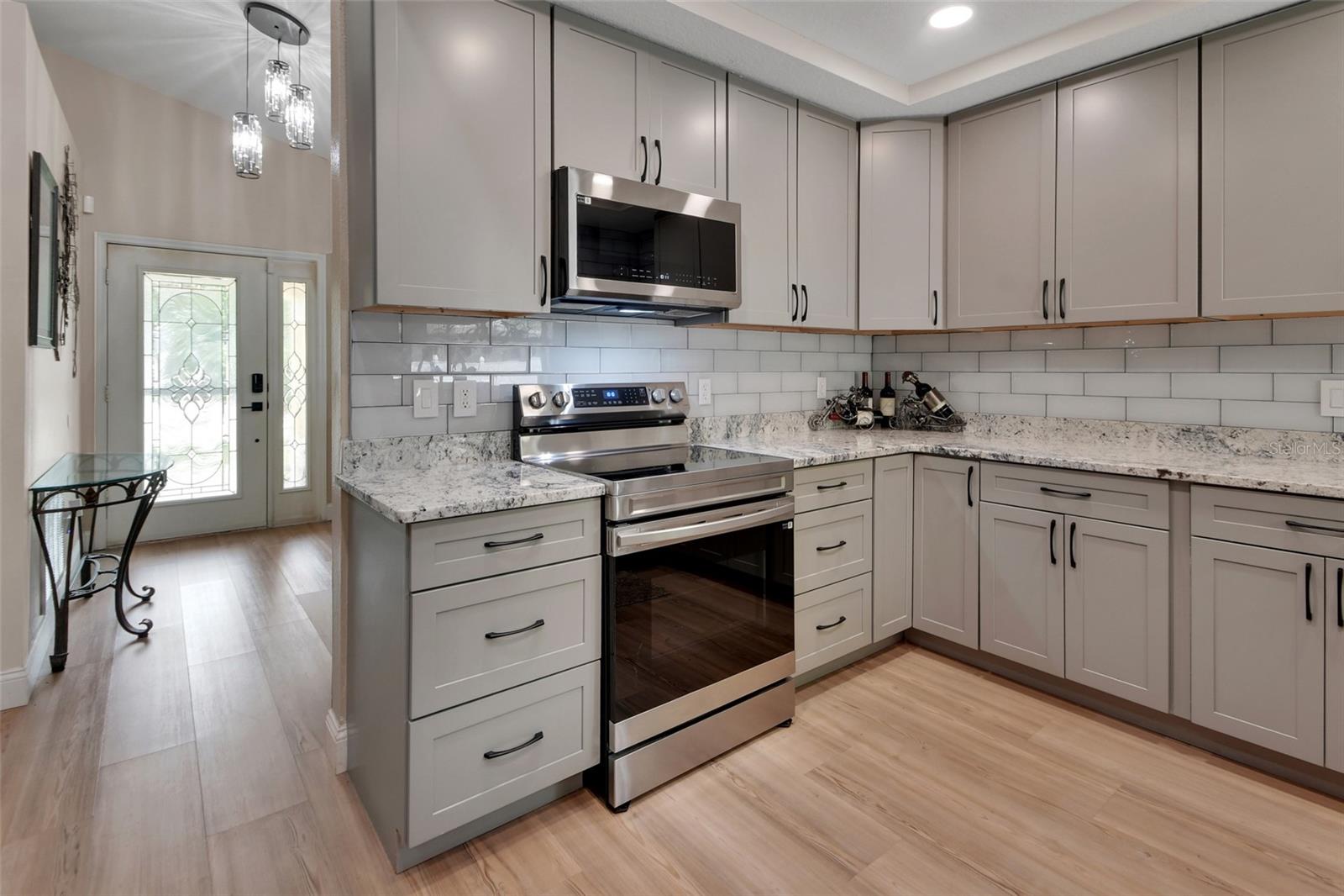 Listing photo id 9 for 116 Fairview Avenue