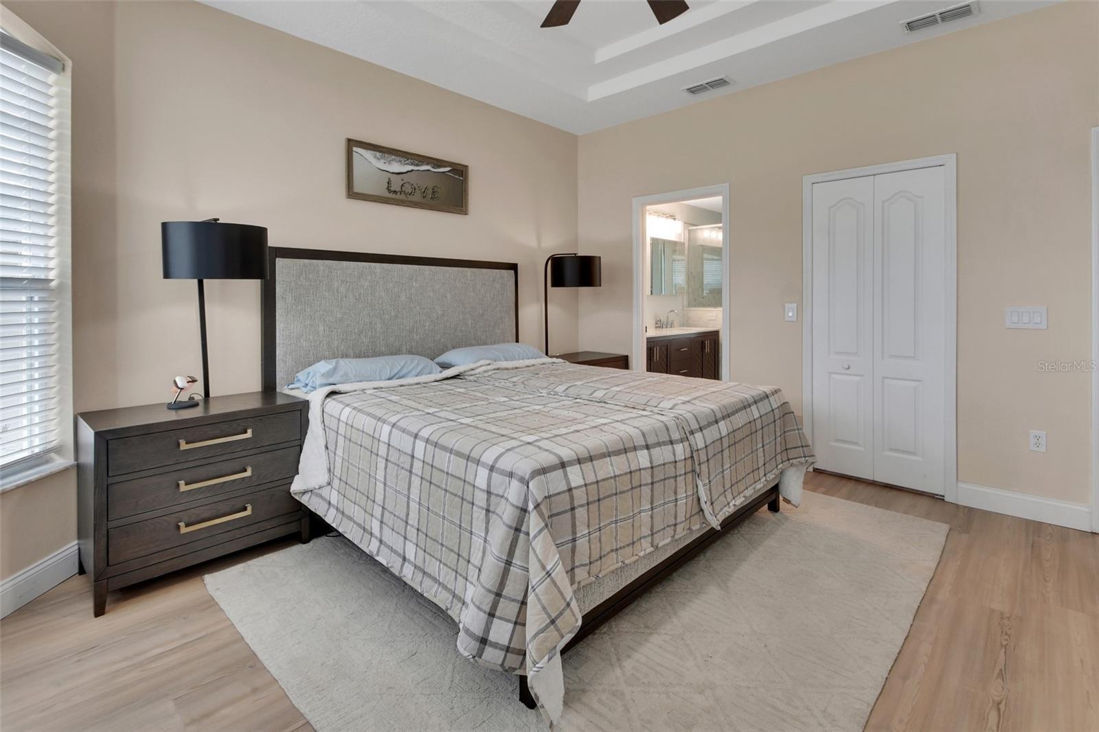 Listing photo id 14 for 116 Fairview Avenue