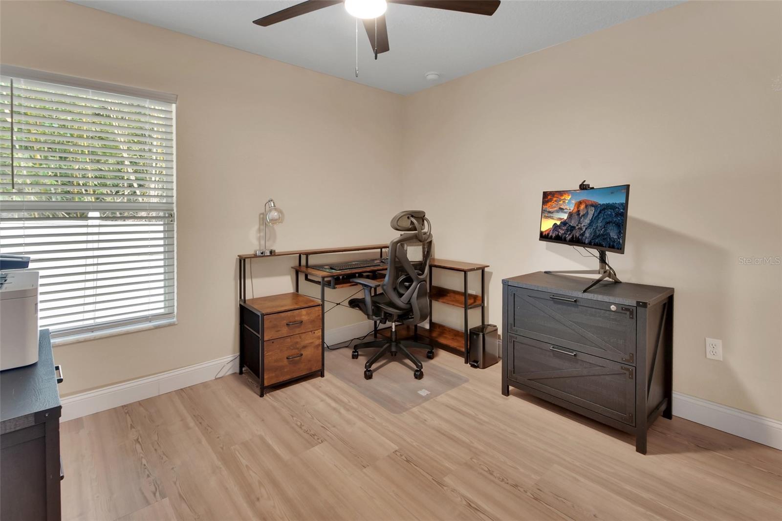 Listing photo id 18 for 116 Fairview Avenue