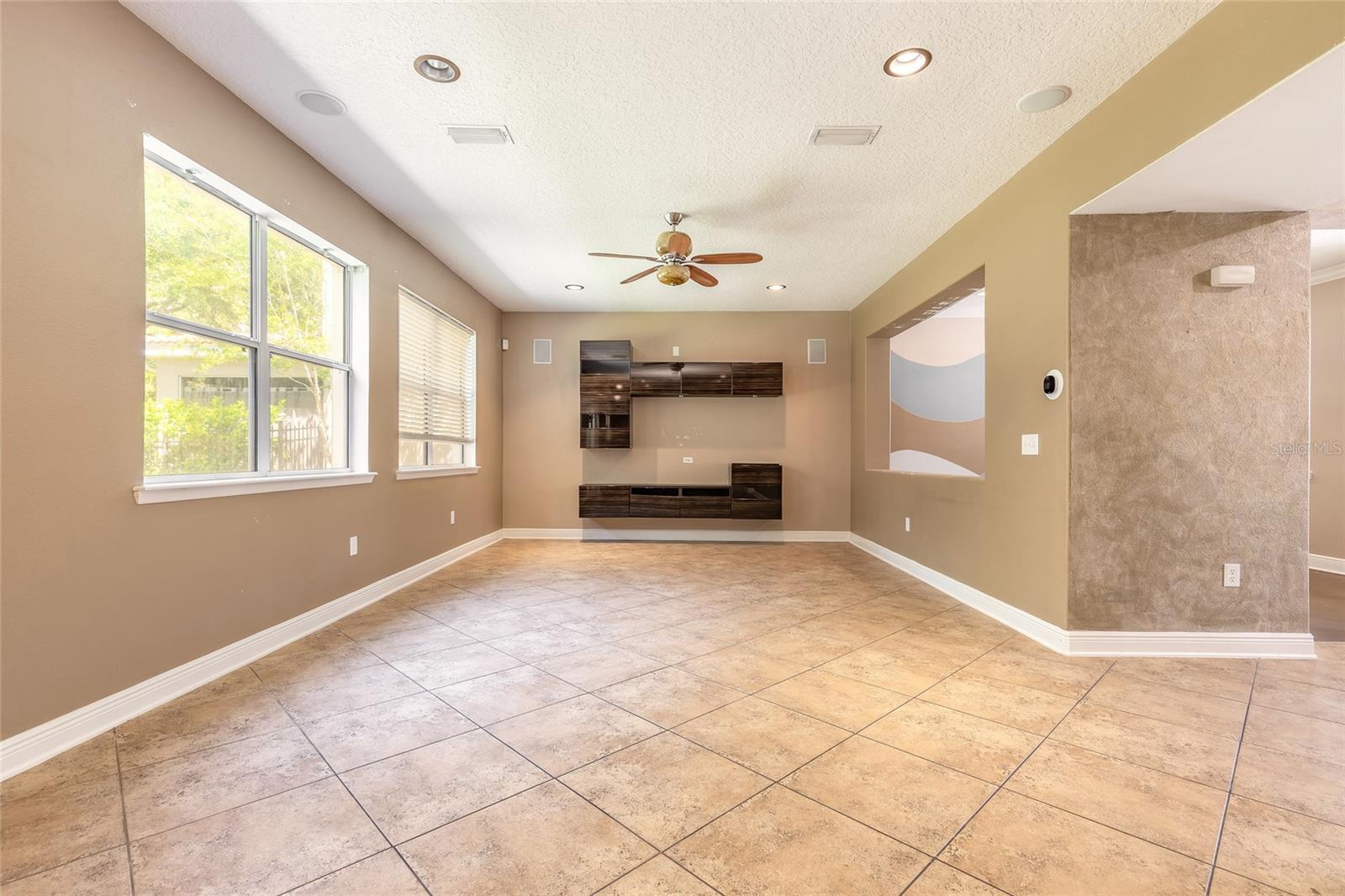 Image 10 of 28 For 3365 Pegaso Avenue