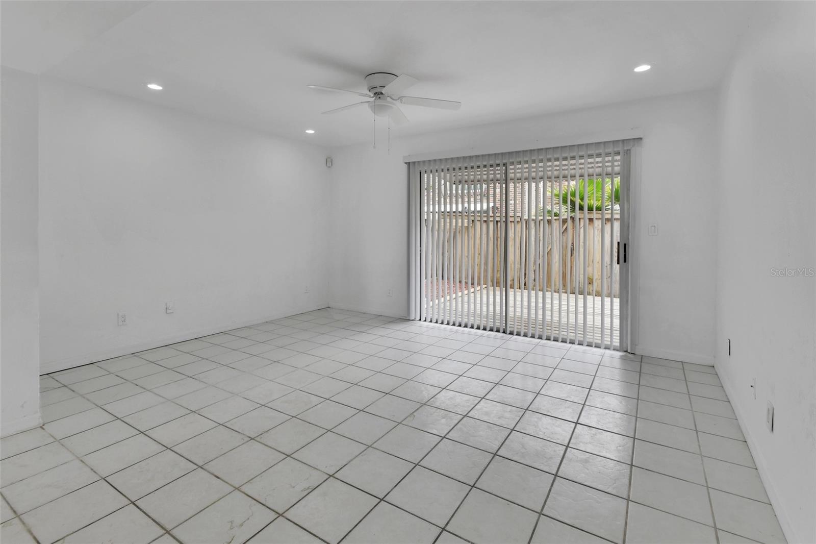 Image 2 of 24 For 2200 Palmetto Avenue A040