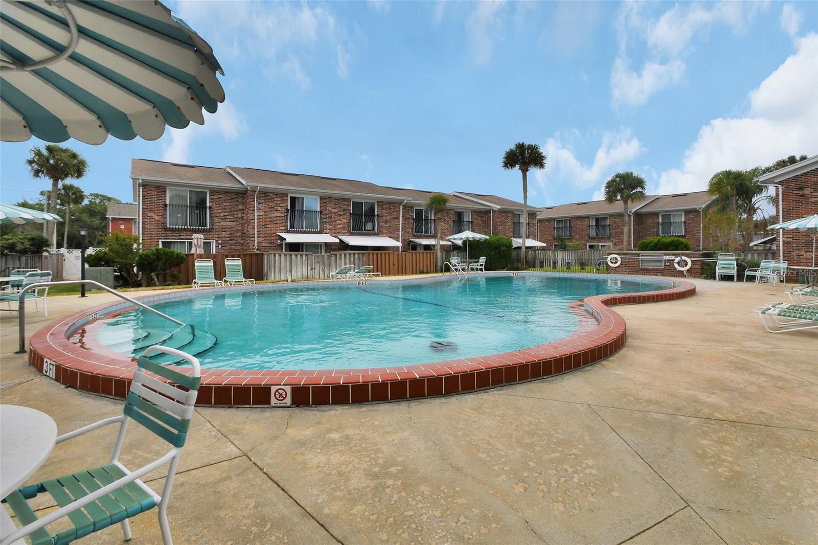 Image 20 of 24 For 2200 Palmetto Avenue A040