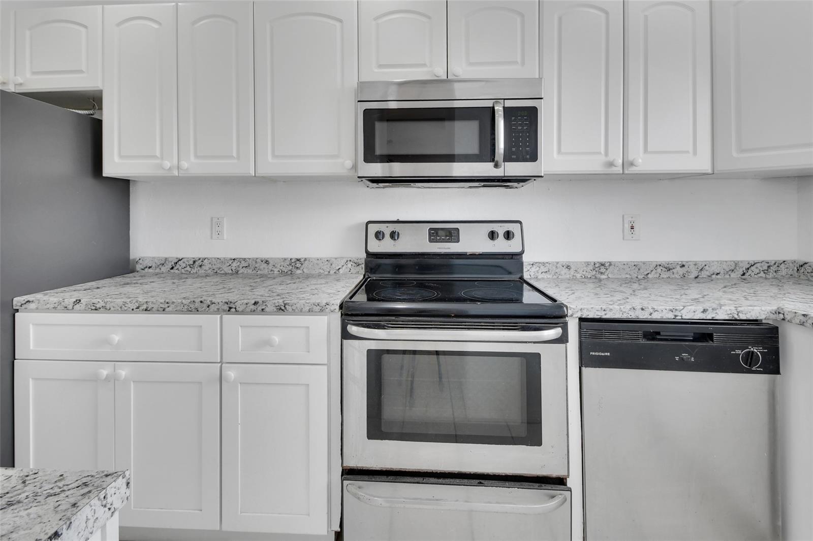 Image 6 of 24 For 2200 Palmetto Avenue A040