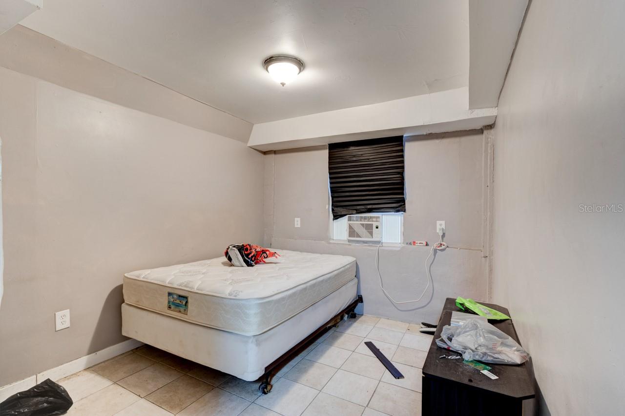 Image 28 of 32 For 633 Byron Avenue