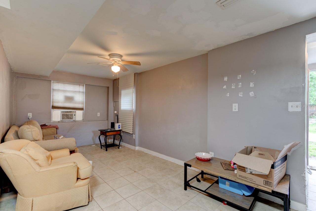 Image 31 of 32 For 633 Byron Avenue