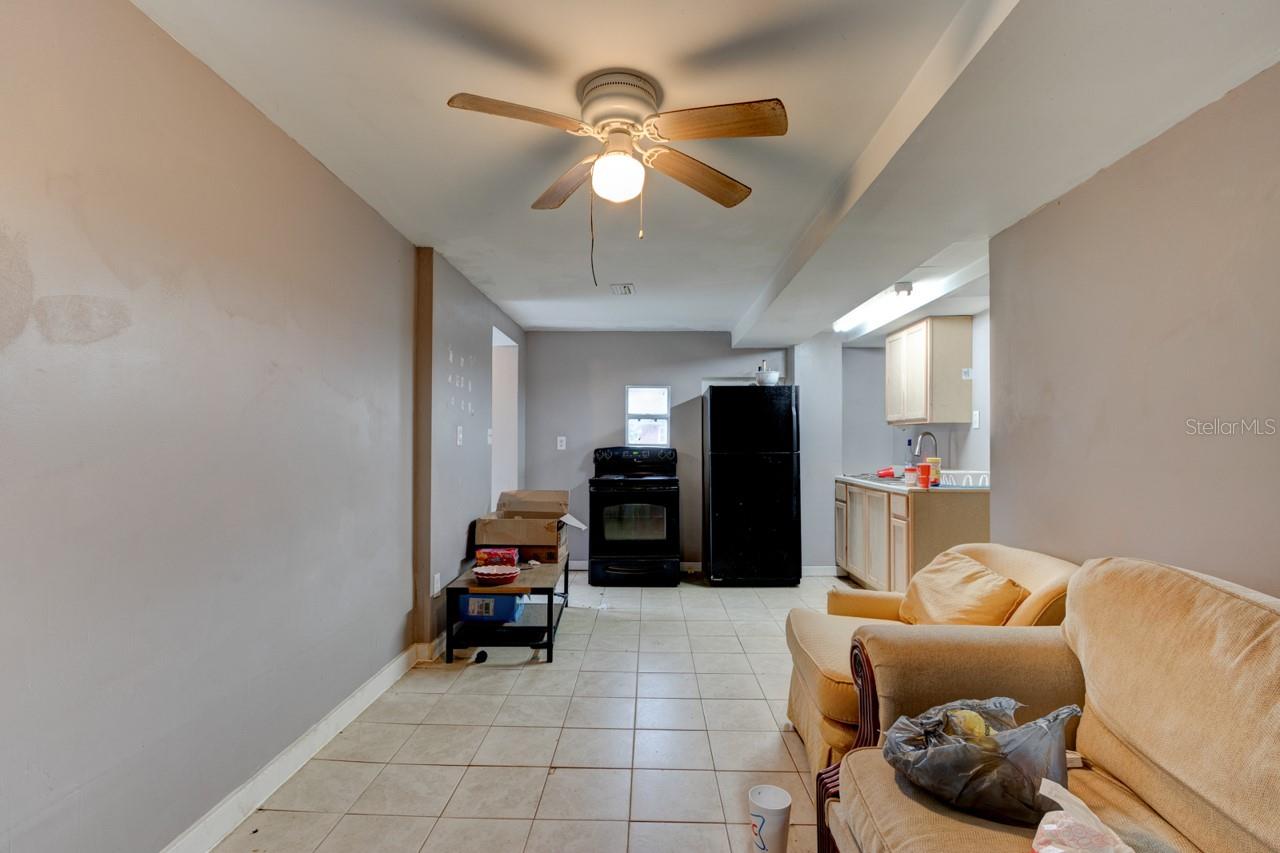 Image 32 of 32 For 633 Byron Avenue