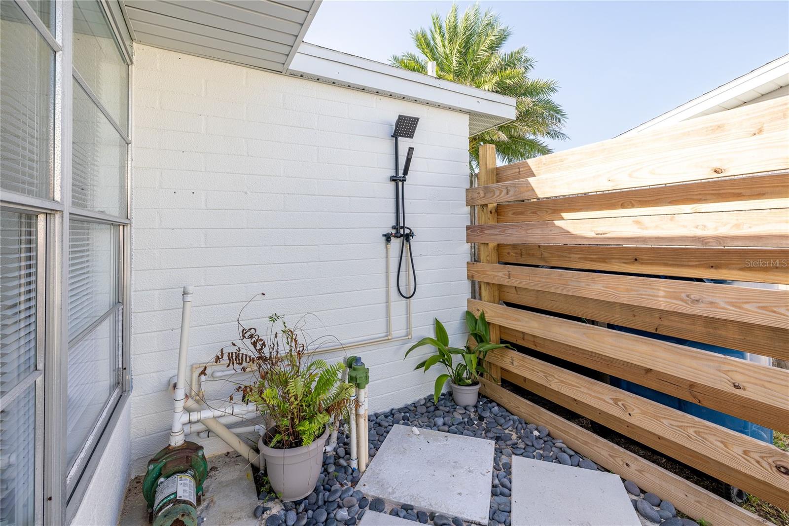 Image 23 of 39 For 54 River Shore Drive