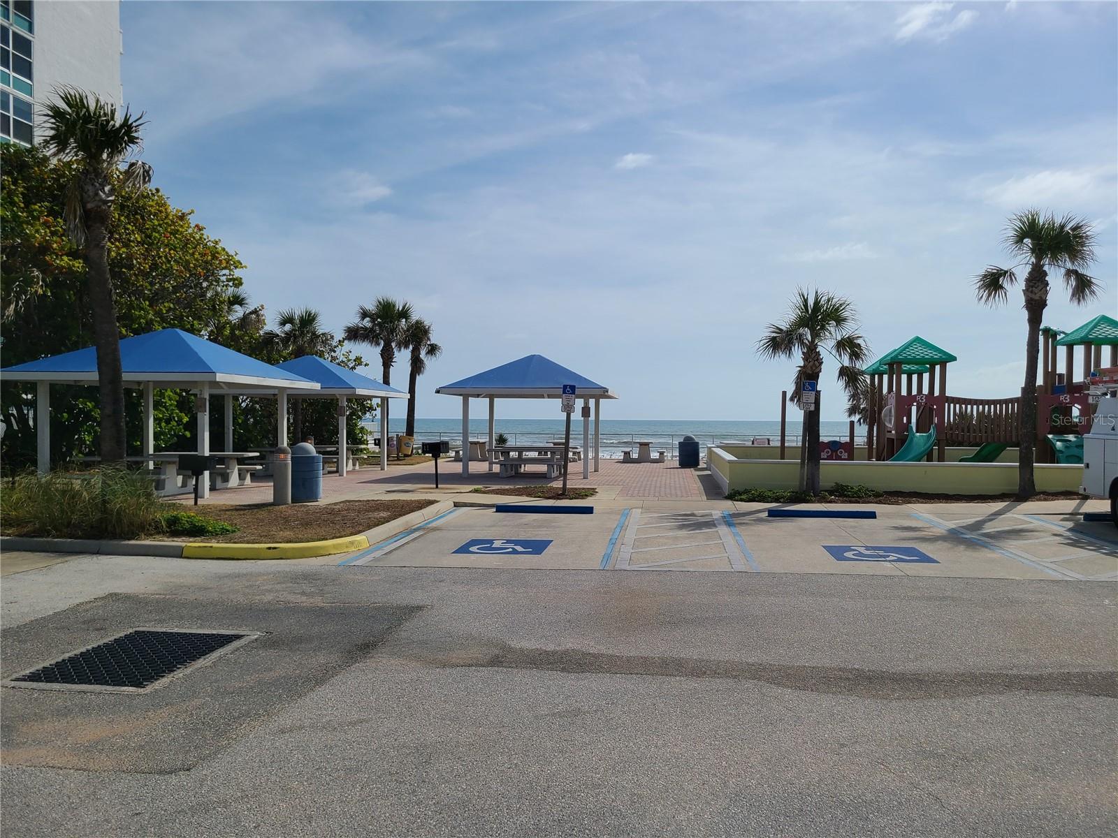 Image 29 of 39 For 54 River Shore Drive